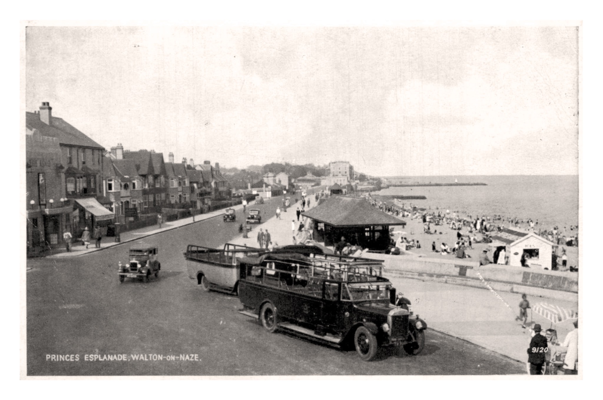 Walton on Naze (UK) Princes Esplanade.jpg