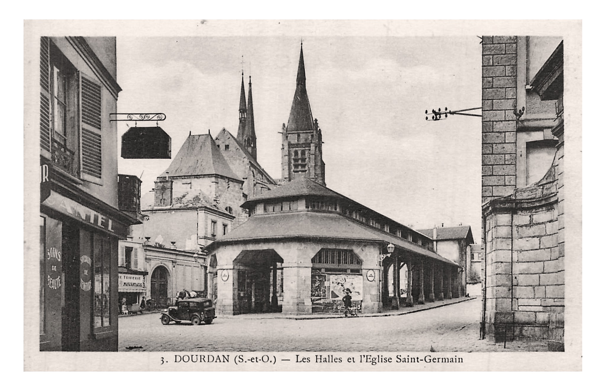 Dourdan, Seine et Oise, les Halles (3).jpg