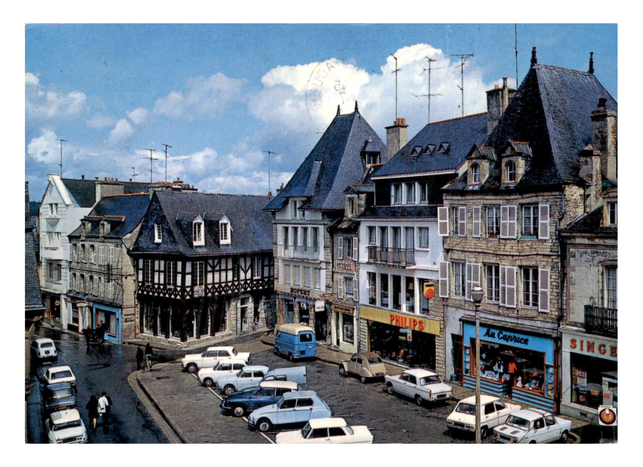 Pontivy , Morbihan, Place du Martray (AS 31).jpg