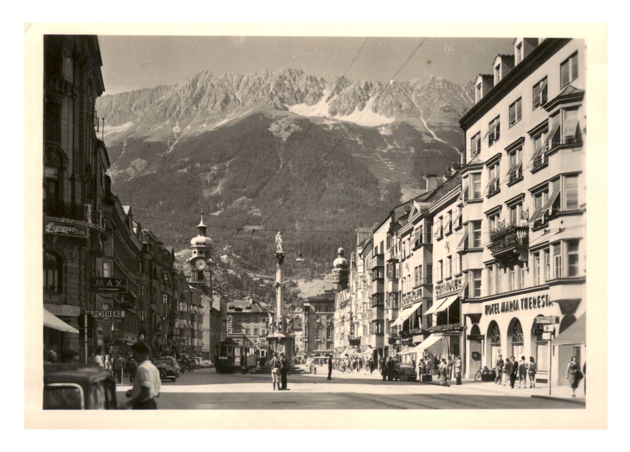 Innsbruck (A) Maria Theresien Strasse.jpg